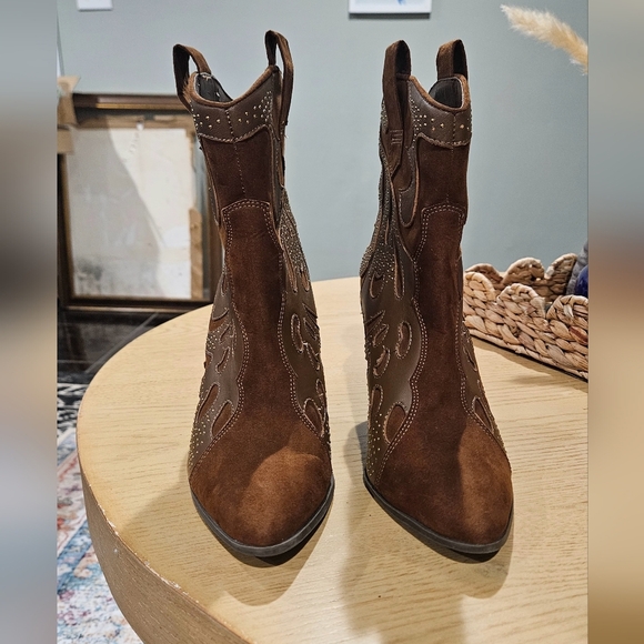 CARLOS by Carlos Santana Sterling Western Booties Bourbon. Size 7 - Picture 8 of 15